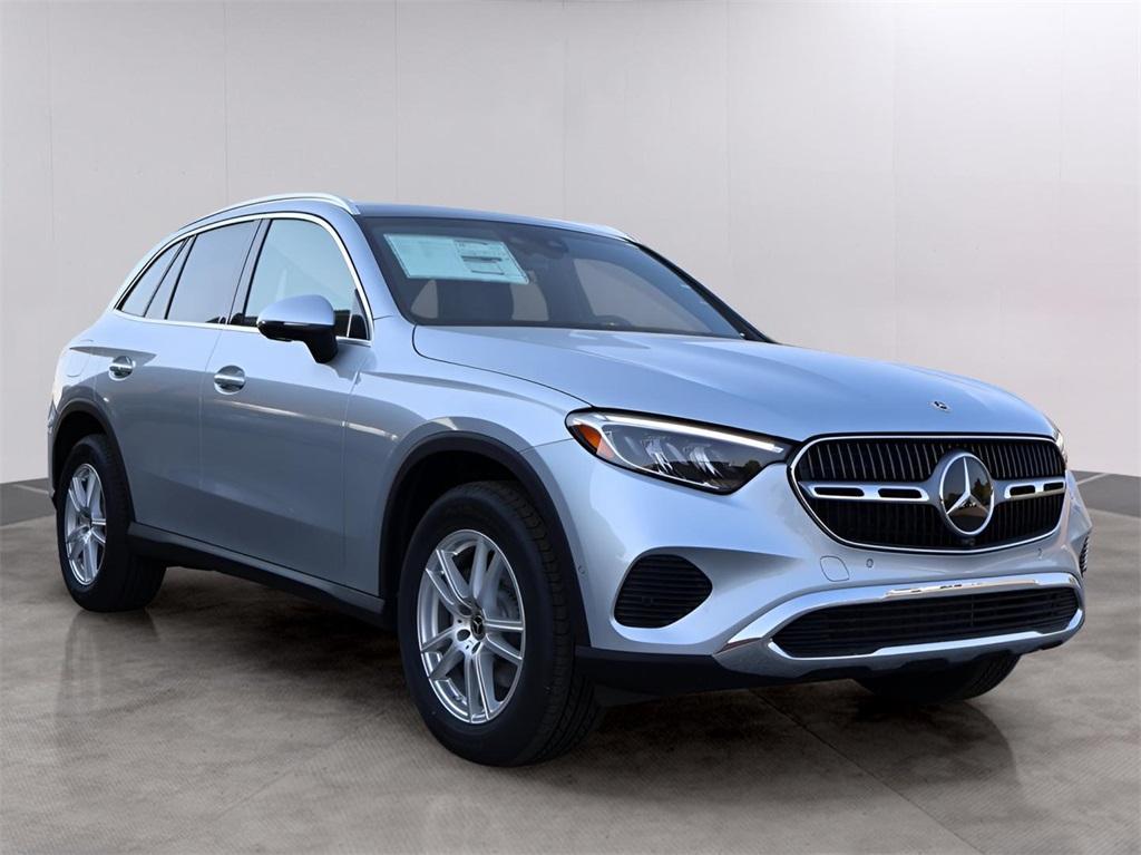 new 2025 Mercedes-Benz GLC 300 car, priced at $61,685