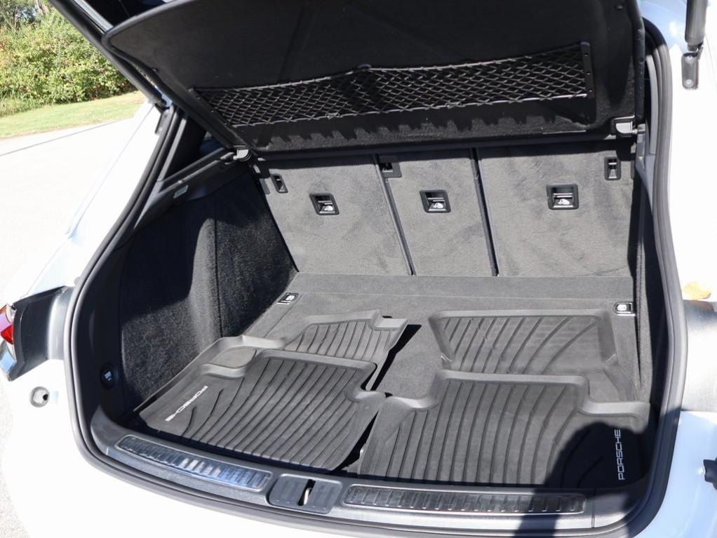 used 2020 Porsche Macan car, priced at $39,977