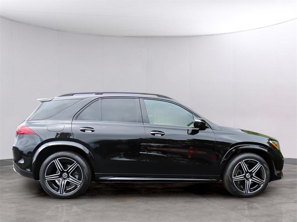 new 2025 Mercedes-Benz GLE 450 car, priced at $81,930