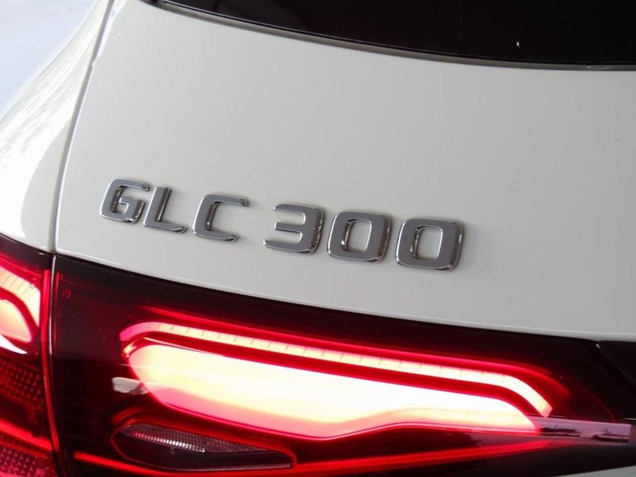 new 2025 Mercedes-Benz GLC 300 car, priced at $64,885