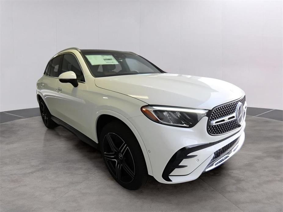 new 2025 Mercedes-Benz GLC 300 car, priced at $64,885