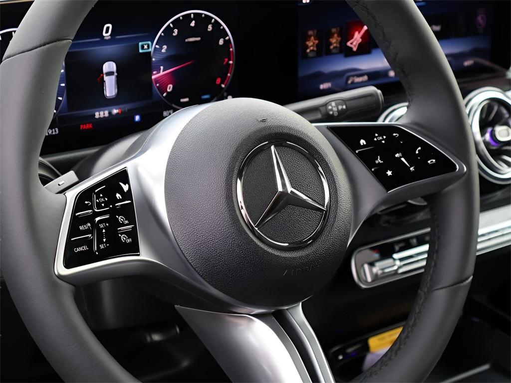 new 2025 Mercedes-Benz GLB 250 car, priced at $49,595