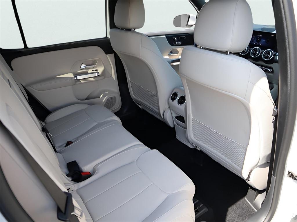 new 2025 Mercedes-Benz GLB 250 car, priced at $49,595