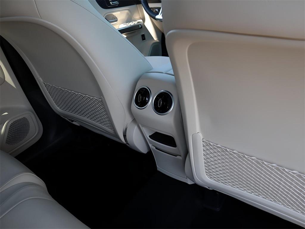 new 2025 Mercedes-Benz GLB 250 car, priced at $49,595