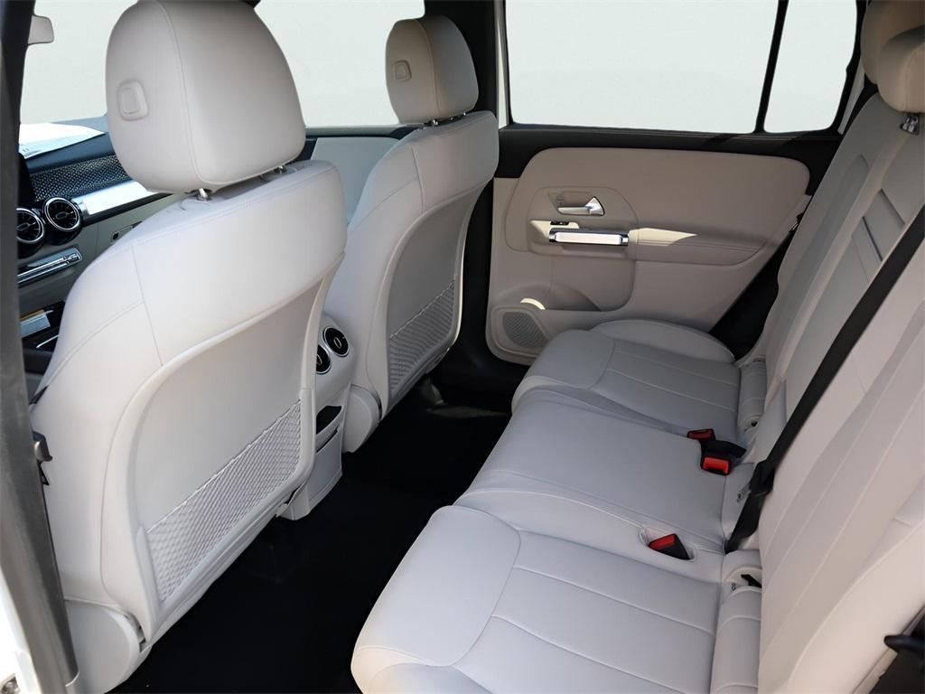 new 2025 Mercedes-Benz GLB 250 car, priced at $49,595