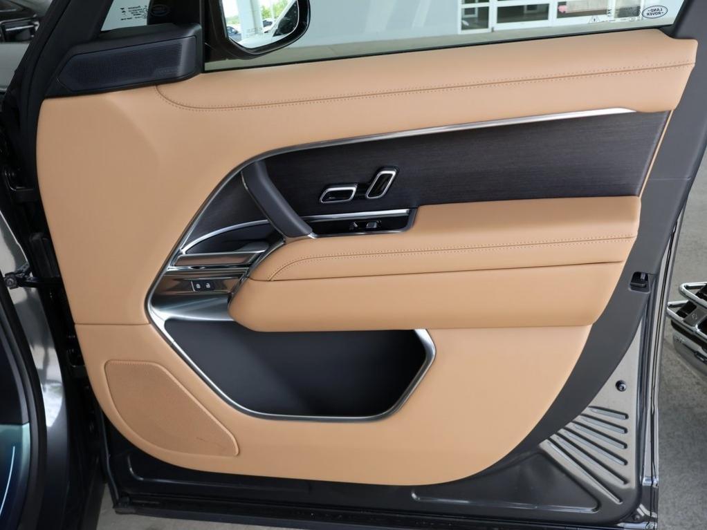 new 2025 Land Rover Range Rover car, priced at $142,285
