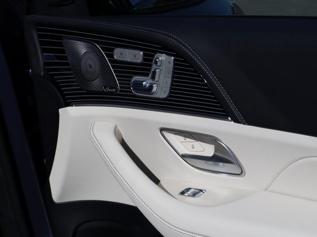 new 2026 Mercedes-Benz GLE 450 car, priced at $89,615