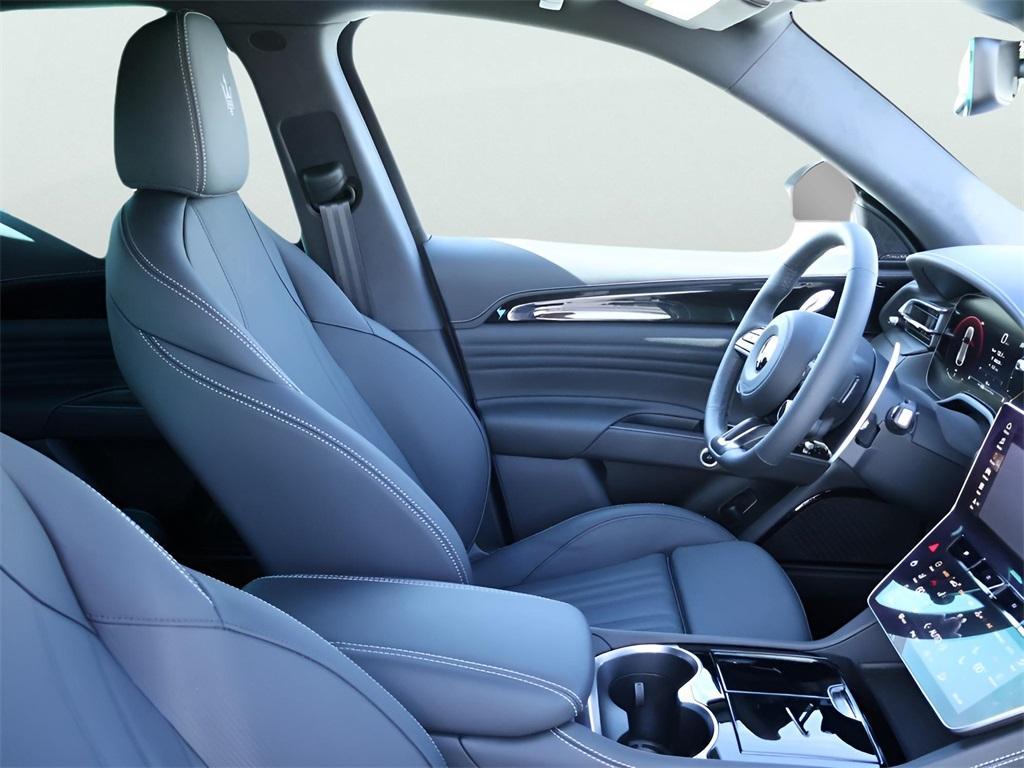 new 2025 Maserati Grecale car, priced at $93,365