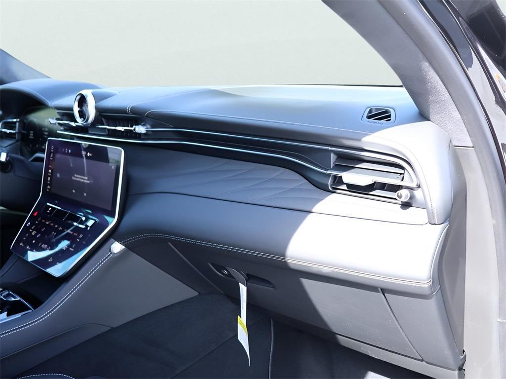 new 2025 Maserati Grecale car, priced at $93,365