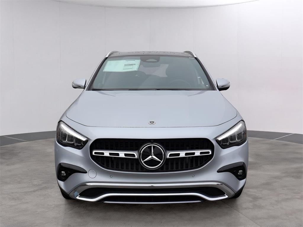 new 2025 Mercedes-Benz GLA 250 car, priced at $53,870