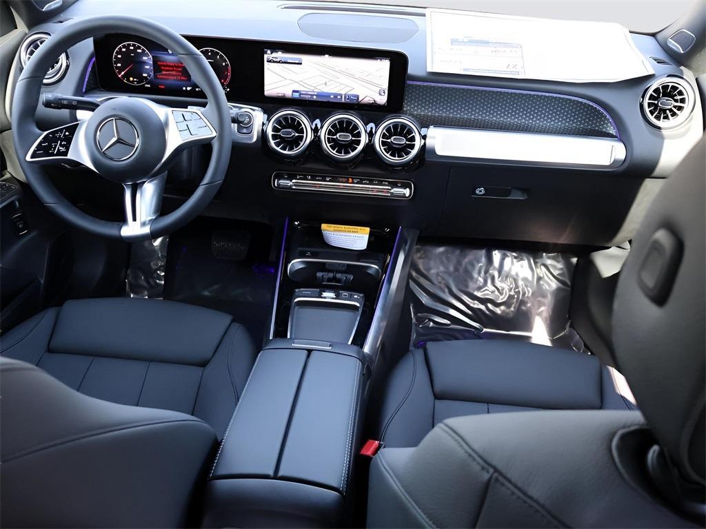 new 2025 Mercedes-Benz GLB 250 car, priced at $55,310