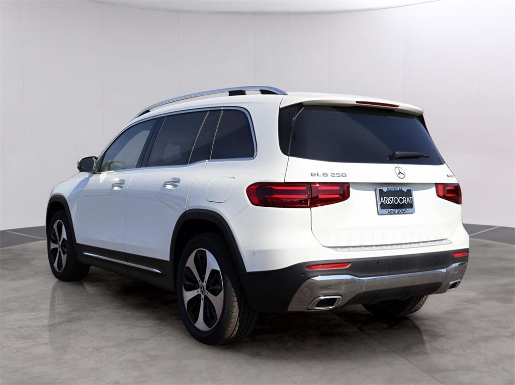 new 2025 Mercedes-Benz GLB 250 car, priced at $55,310
