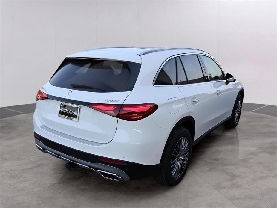 new 2025 Mercedes-Benz GLC 300 car, priced at $59,415