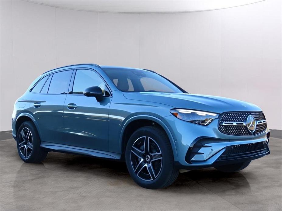 new 2025 Mercedes-Benz GLC 350e car, priced at $76,855