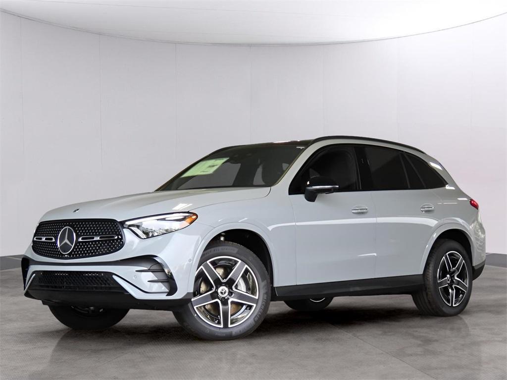 new 2025 Mercedes-Benz GLC 300 car, priced at $67,935