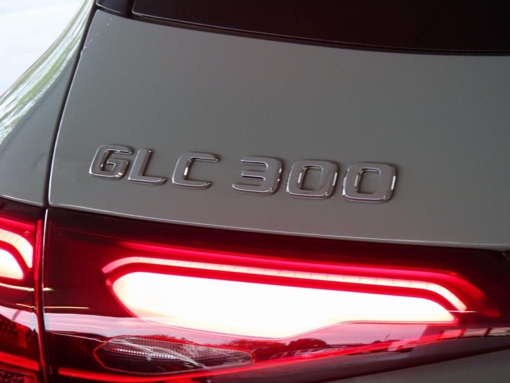 new 2025 Mercedes-Benz GLC 300 car, priced at $67,935