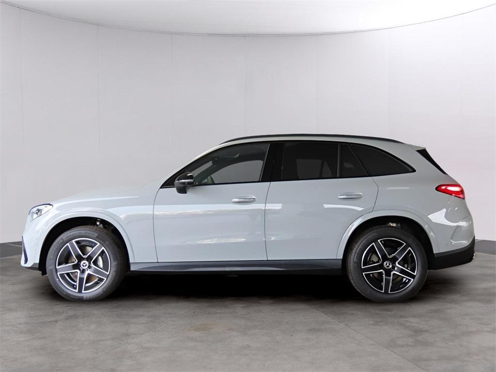 new 2025 Mercedes-Benz GLC 300 car, priced at $67,935