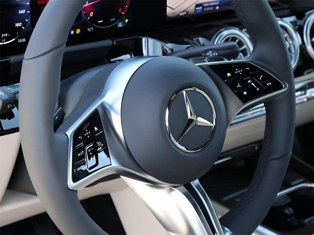 new 2025 Mercedes-Benz GLA 250 car, priced at $48,495