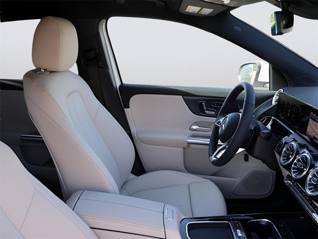 new 2025 Mercedes-Benz GLA 250 car, priced at $48,495
