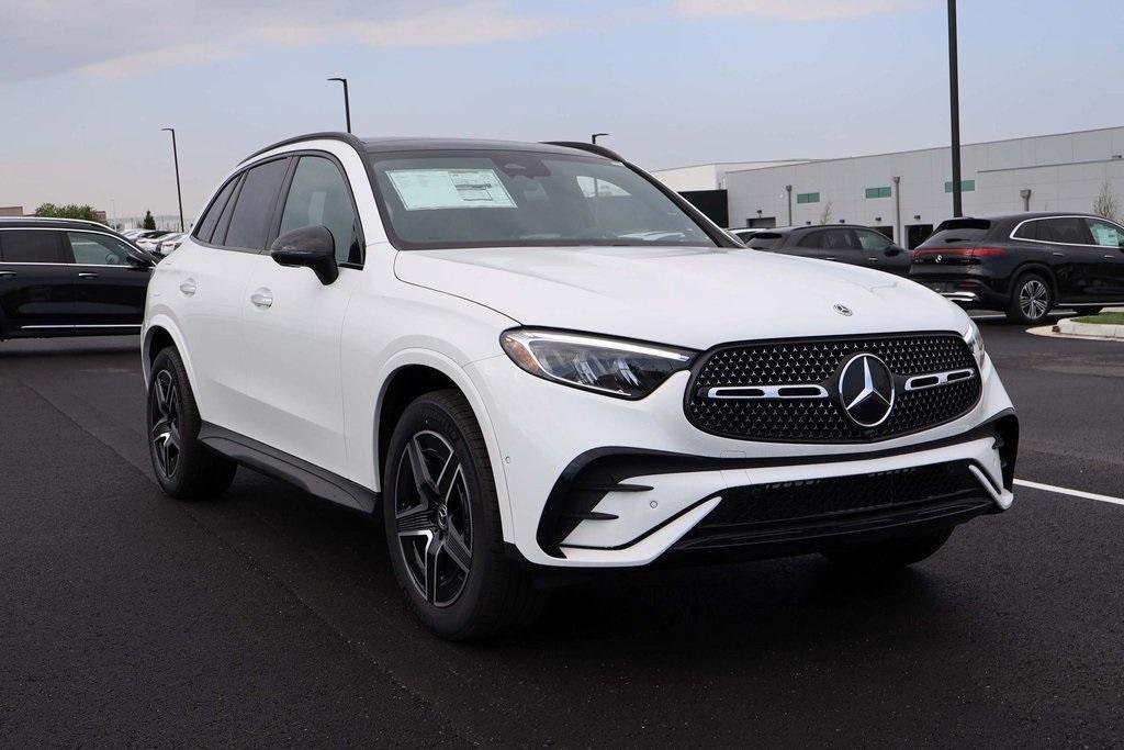 new 2025 Mercedes-Benz GLC 300 car, priced at $62,130