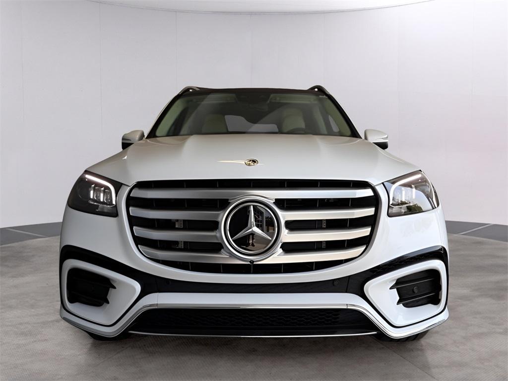 new 2025 Mercedes-Benz GLS 580 car, priced at $125,615