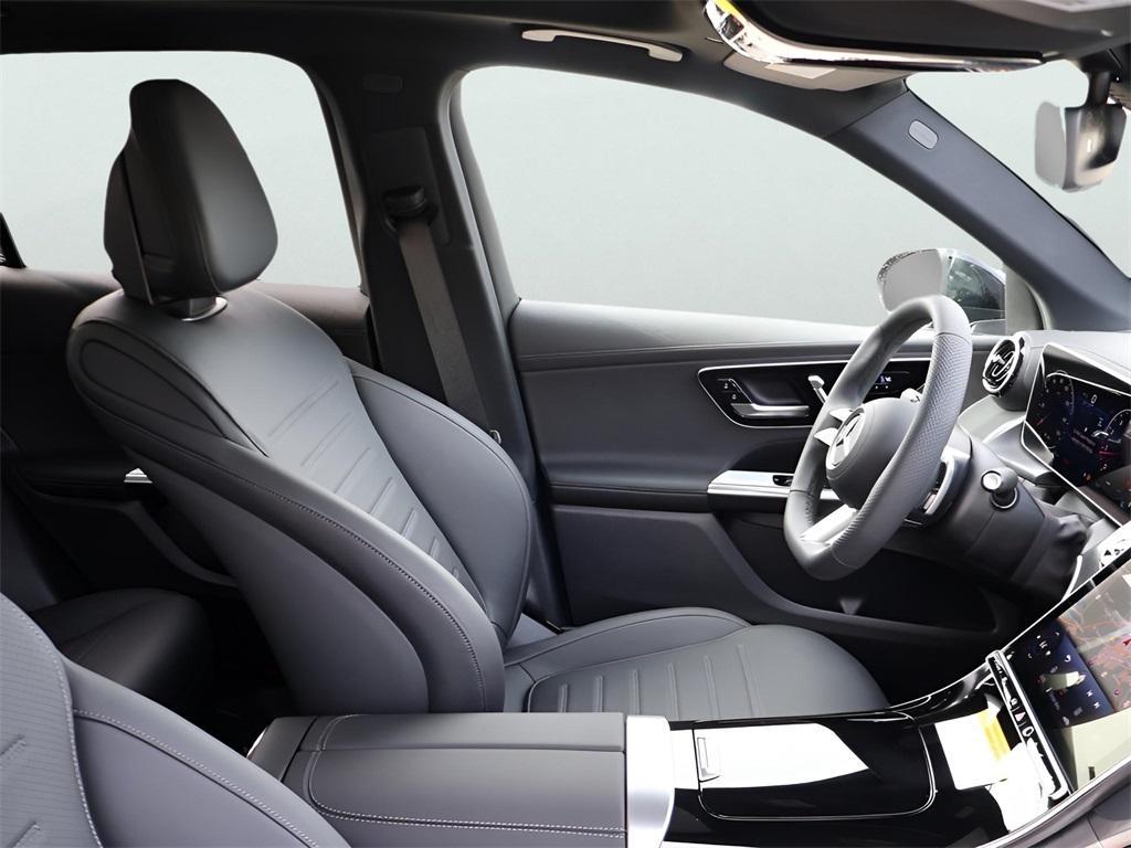 new 2026 Mercedes-Benz GLC 300 car, priced at $61,905