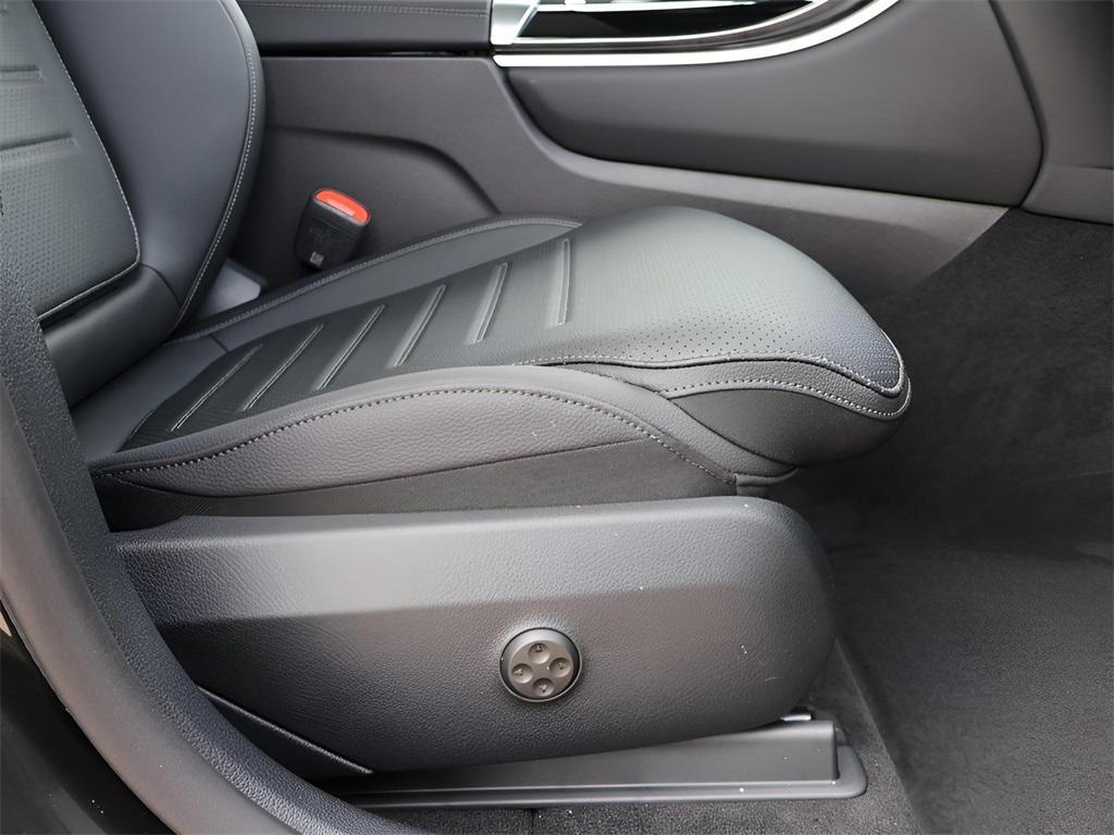 new 2026 Mercedes-Benz GLC 300 car, priced at $61,905