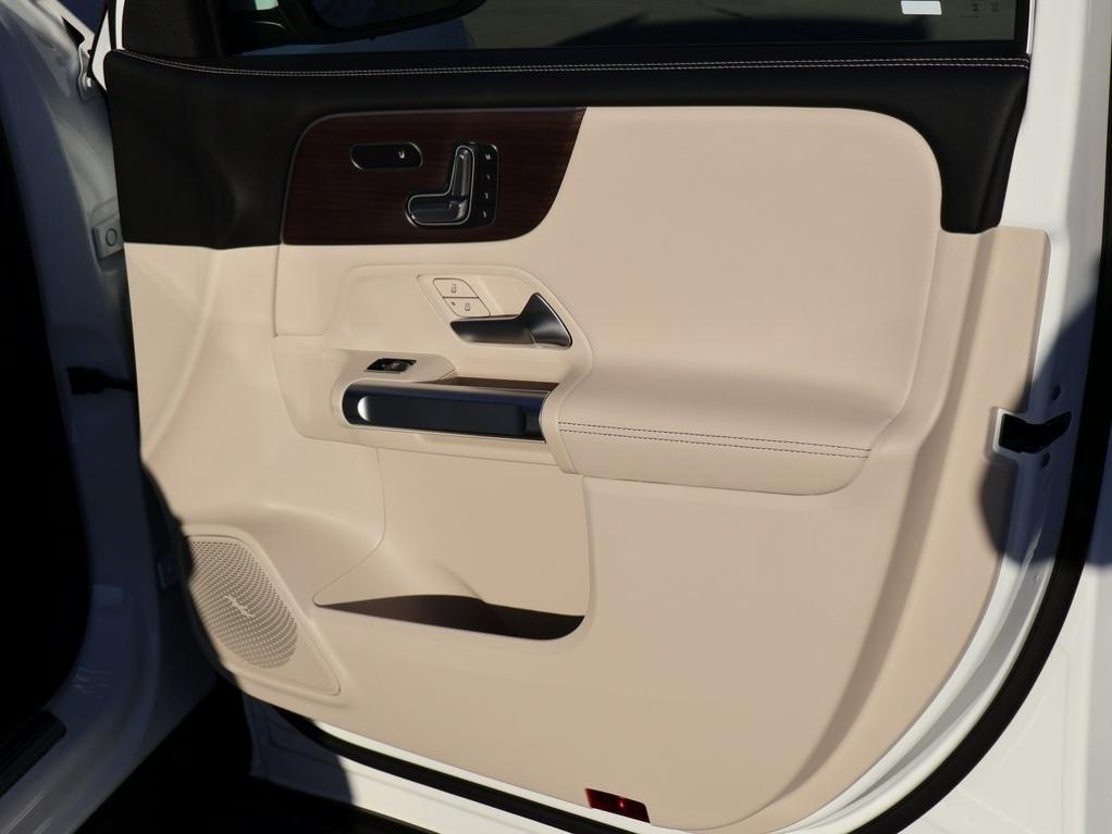 new 2026 Mercedes-Benz GLB 250 car, priced at $52,660