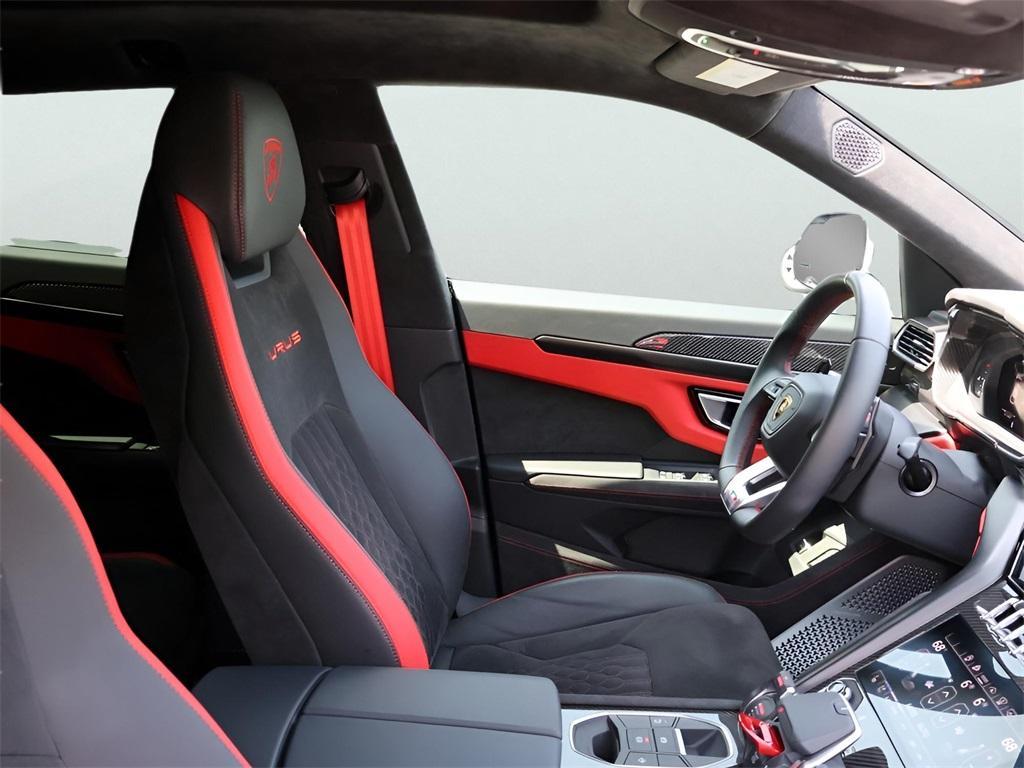 used 2023 Lamborghini Urus car, priced at $266,777