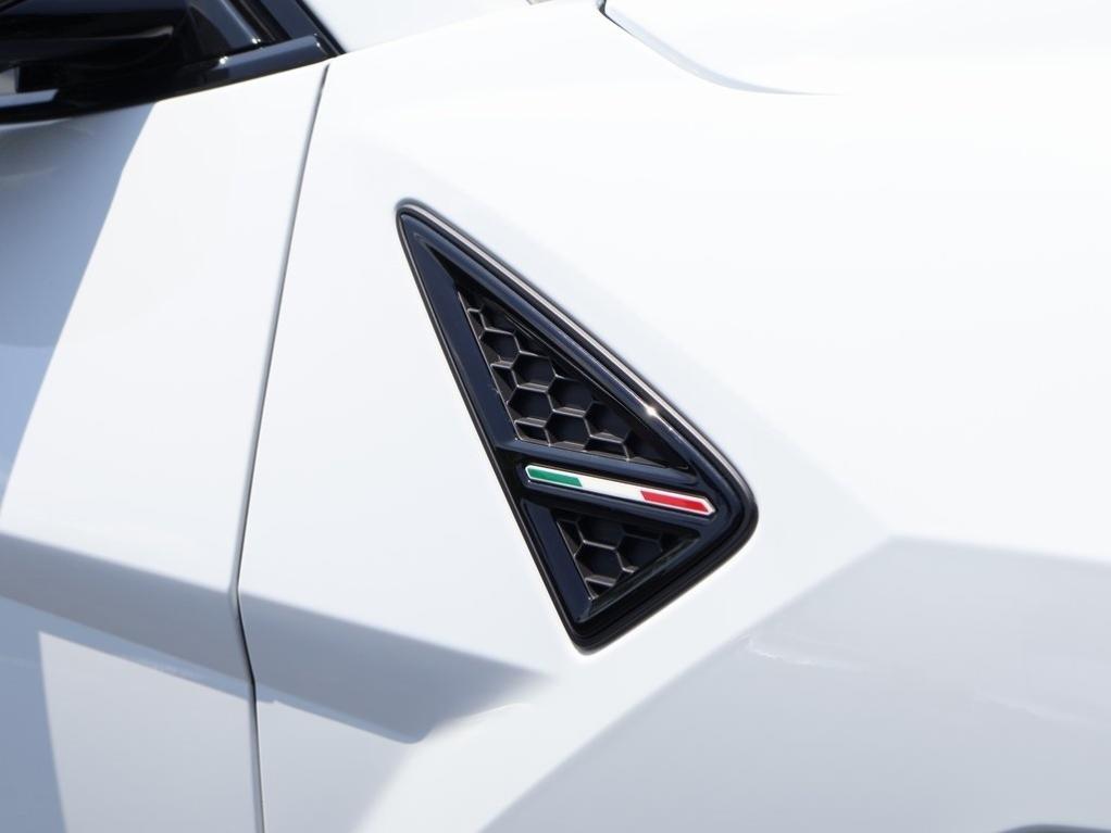 used 2023 Lamborghini Urus car, priced at $262,977