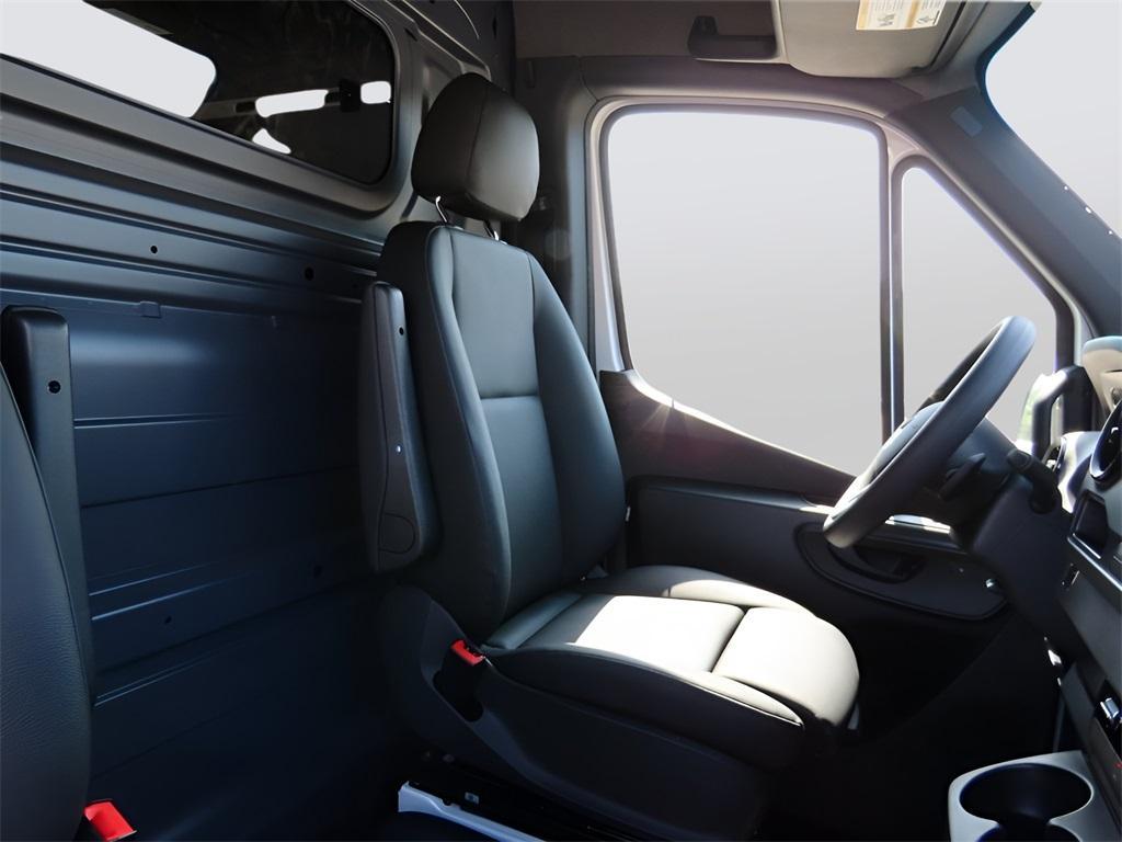 new 2024 Mercedes-Benz Sprinter 2500 car, priced at $67,033