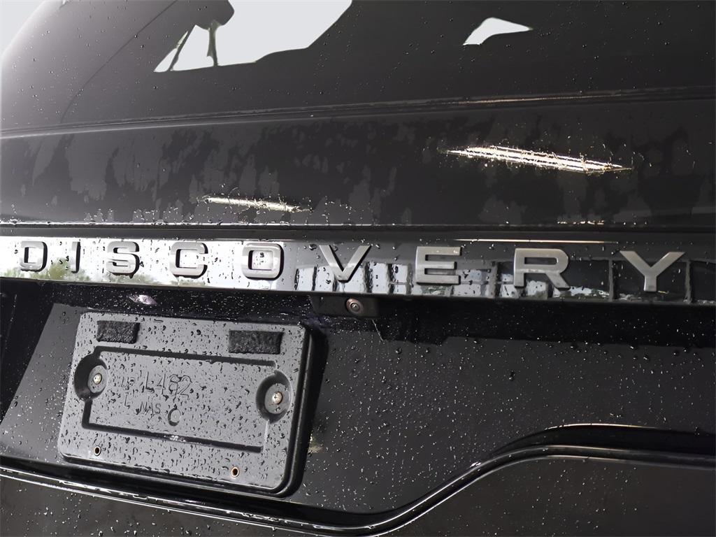 used 2024 Land Rover Discovery car, priced at $60,577