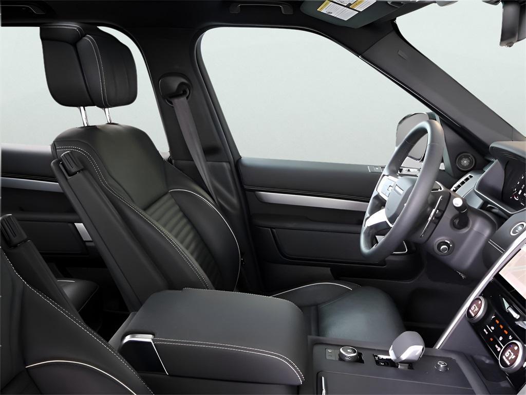 used 2024 Land Rover Discovery car, priced at $58,577