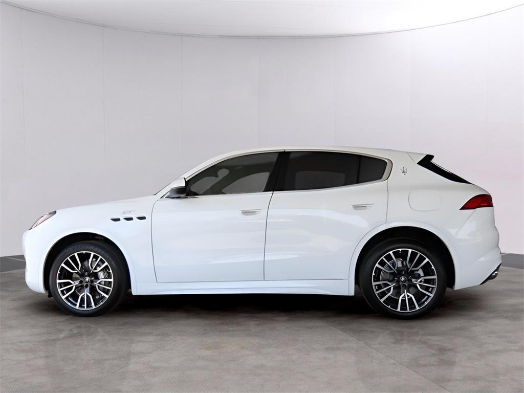 new 2024 Maserati Grecale car, priced at $64,995