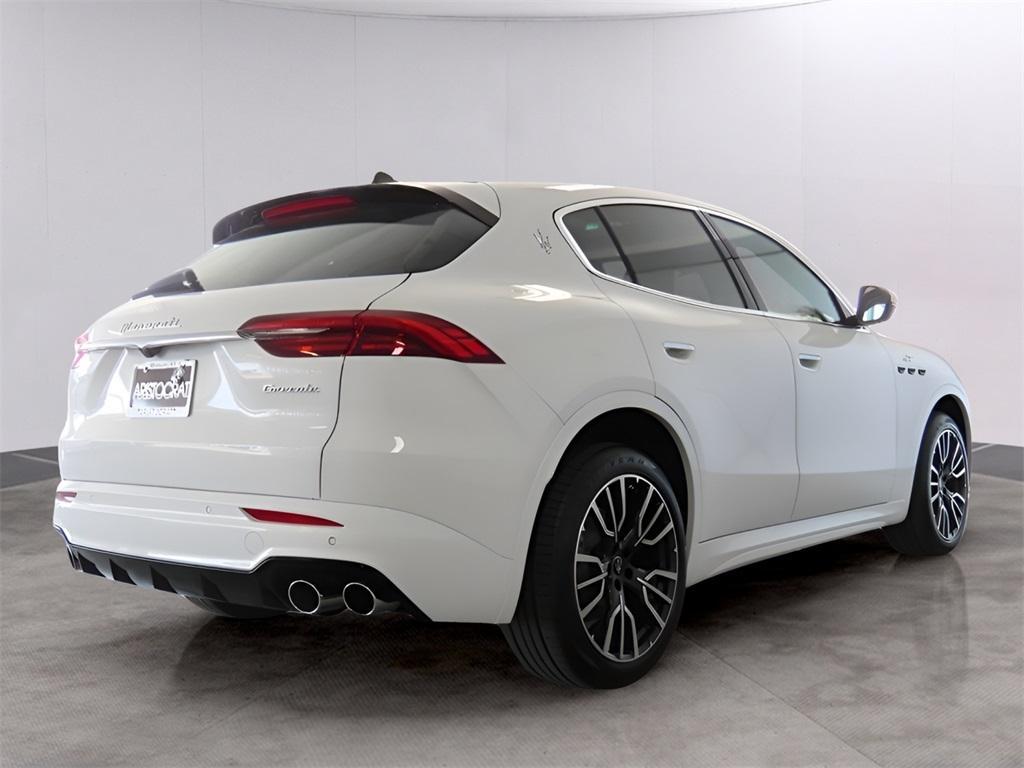 new 2024 Maserati Grecale car, priced at $64,995