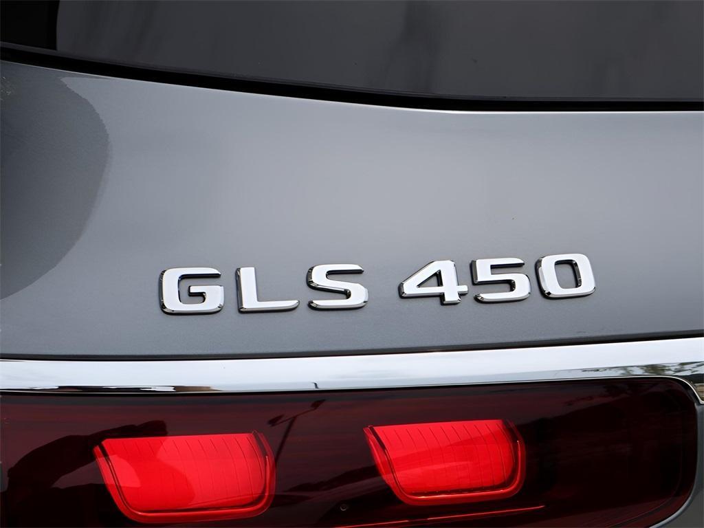 new 2025 Mercedes-Benz GLS 450 car, priced at $96,495