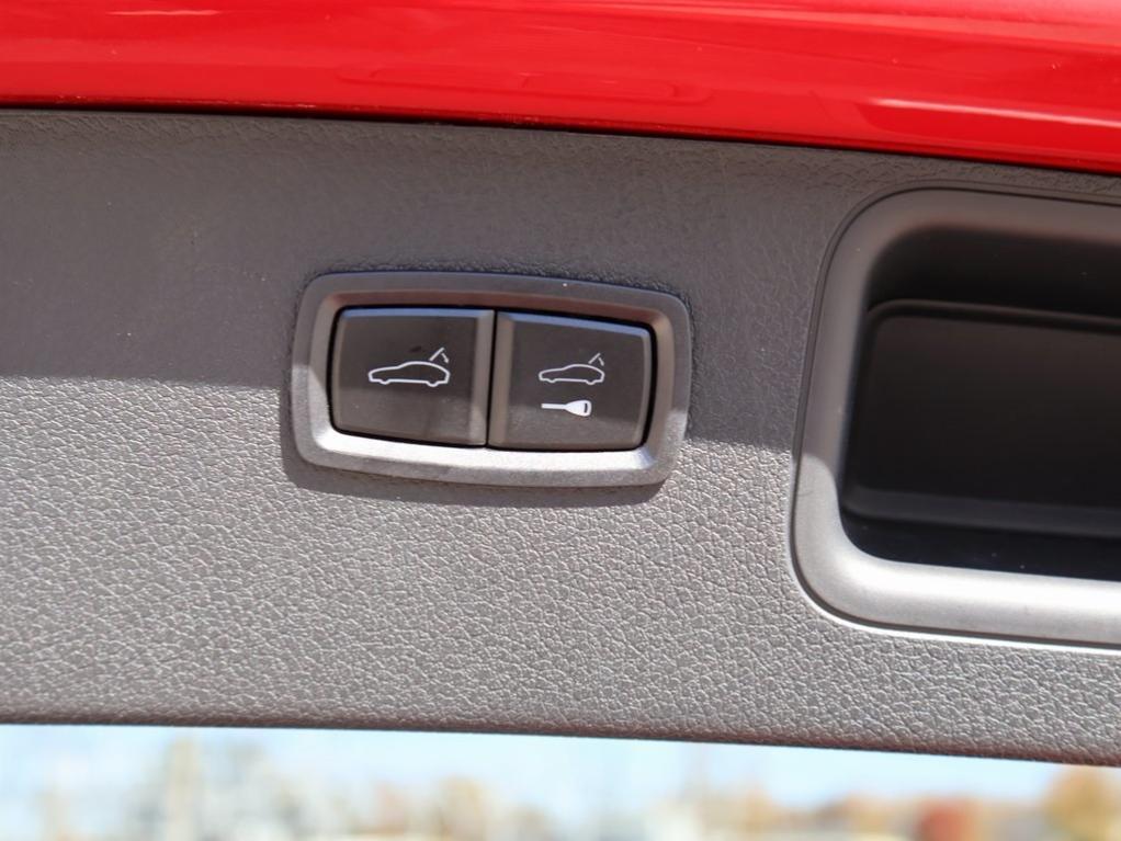 used 2020 Porsche Macan car, priced at $39,977