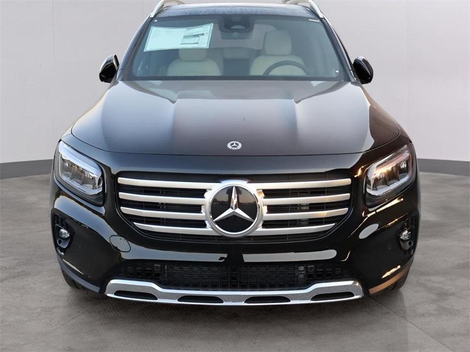 new 2025 Mercedes-Benz GLB 250 car, priced at $50,450