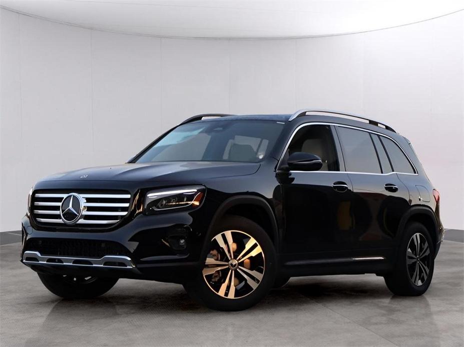 new 2025 Mercedes-Benz GLB 250 car, priced at $50,450