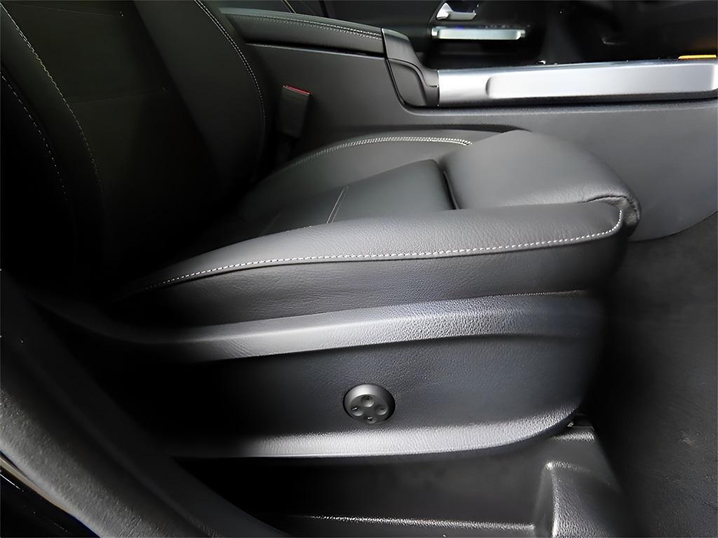 new 2025 Mercedes-Benz AMG GLB 35 car, priced at $66,890