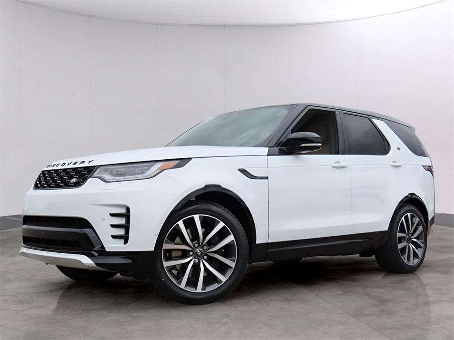 new 2024 Land Rover Discovery car, priced at $80,730