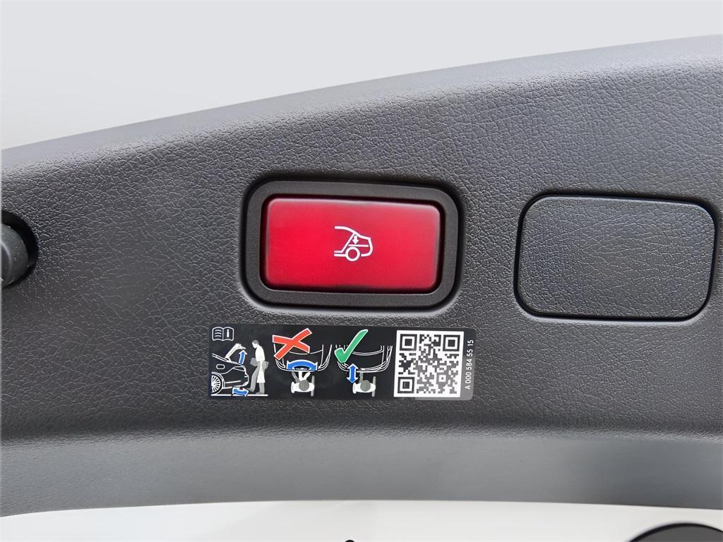 new 2025 Mercedes-Benz AMG CLE 53 car, priced at $103,600