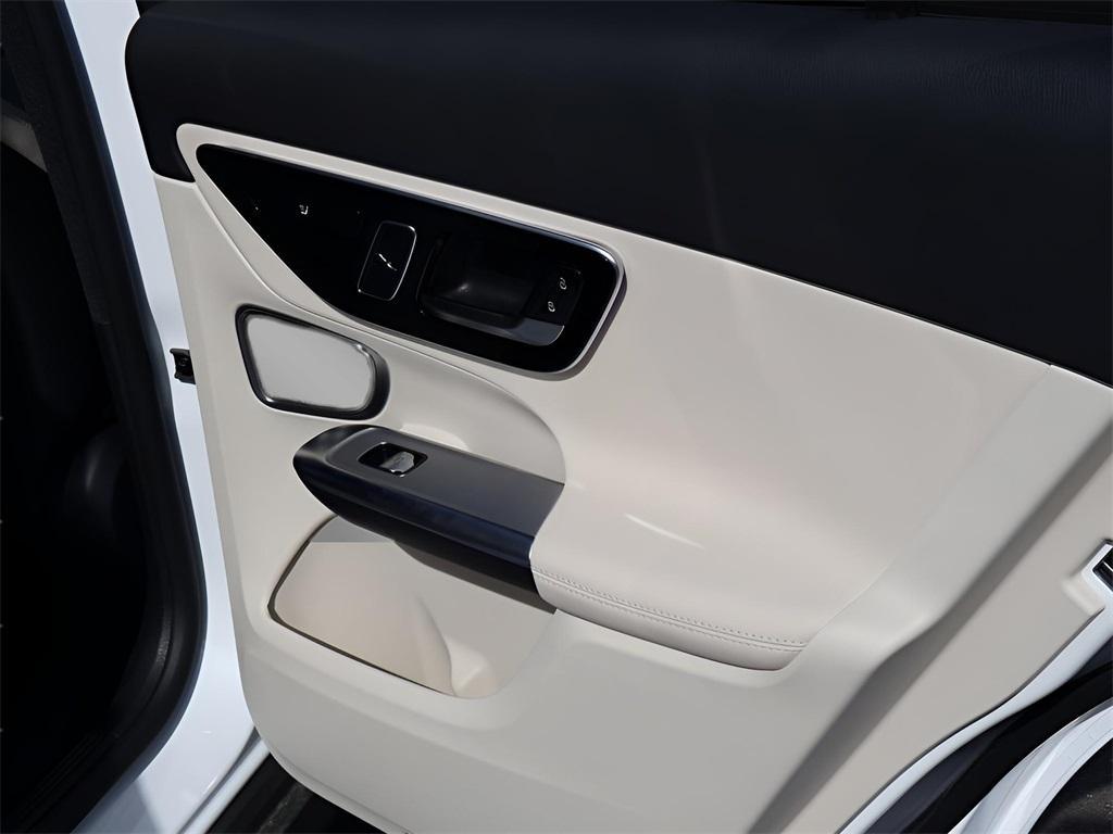 new 2025 Mercedes-Benz GLC 300 car, priced at $69,645