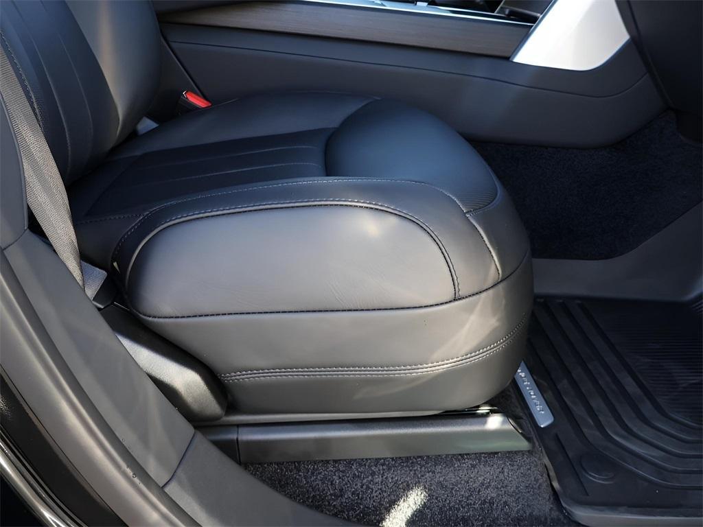 new 2025 Land Rover Range Rover car, priced at $160,560