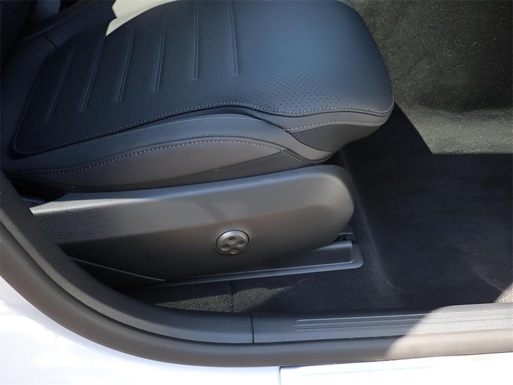 new 2025 Mercedes-Benz GLC 350e car, priced at $74,265