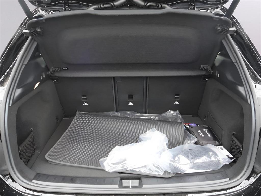new 2025 Mercedes-Benz GLA 250 car, priced at $47,295