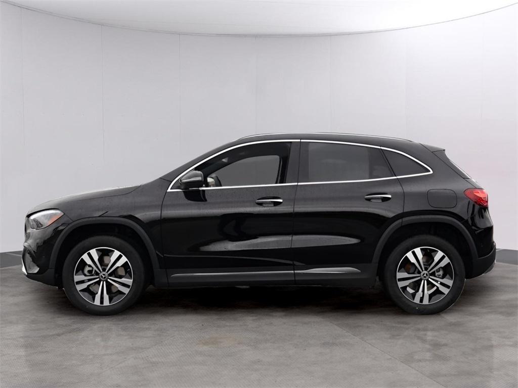 new 2025 Mercedes-Benz GLA 250 car, priced at $47,295