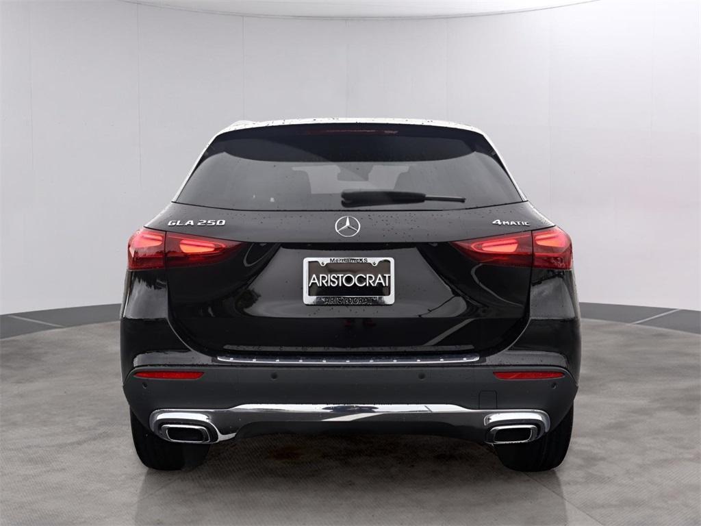 new 2025 Mercedes-Benz GLA 250 car, priced at $47,295