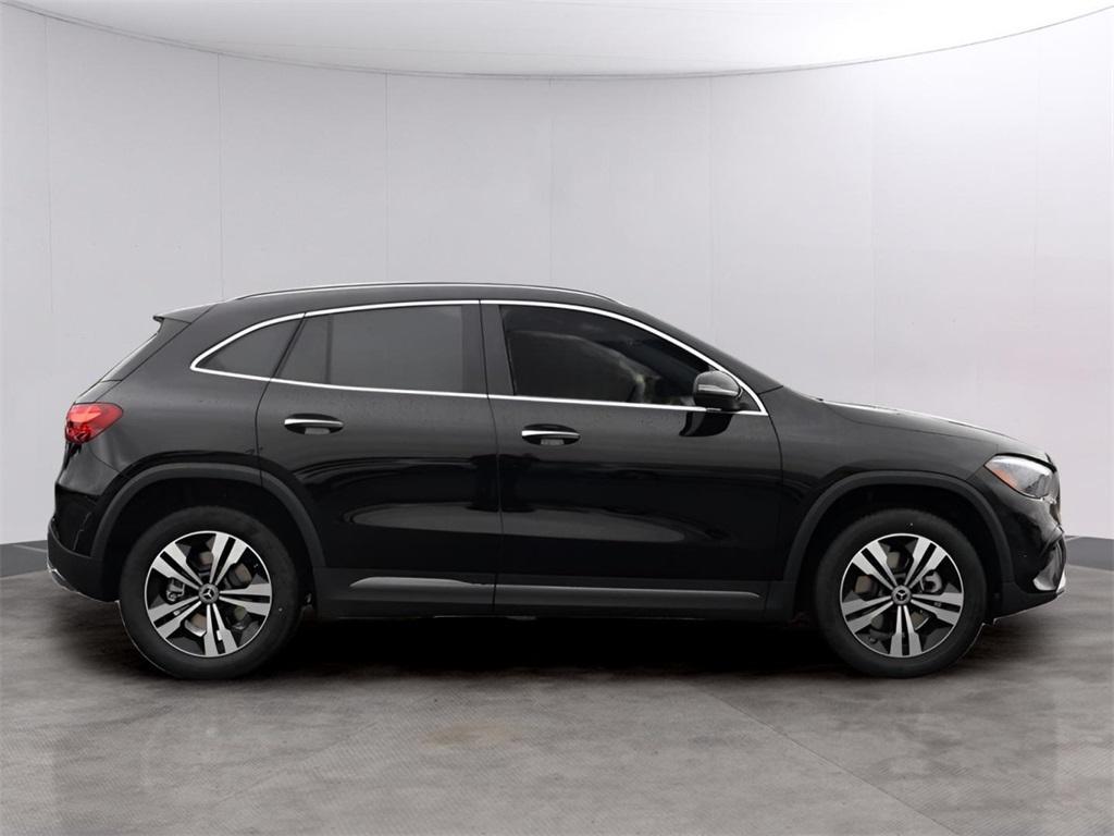 new 2025 Mercedes-Benz GLA 250 car, priced at $47,295