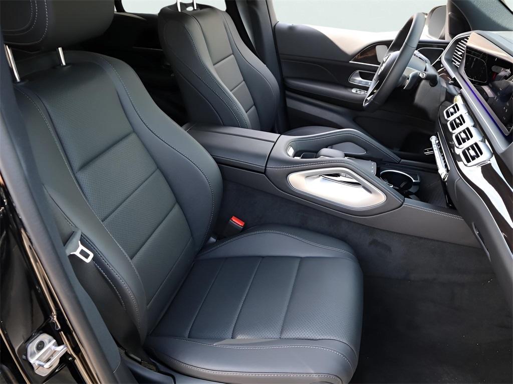 new 2025 Mercedes-Benz GLE 450e car, priced at $77,940